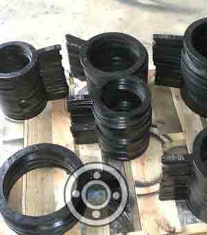 SA 516 Gr 70 Carbon Steel Black Spade Flange
